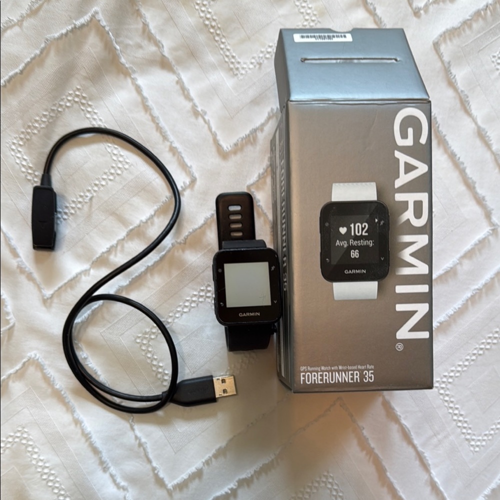 Garmin Forerunner 35 Black with Charger